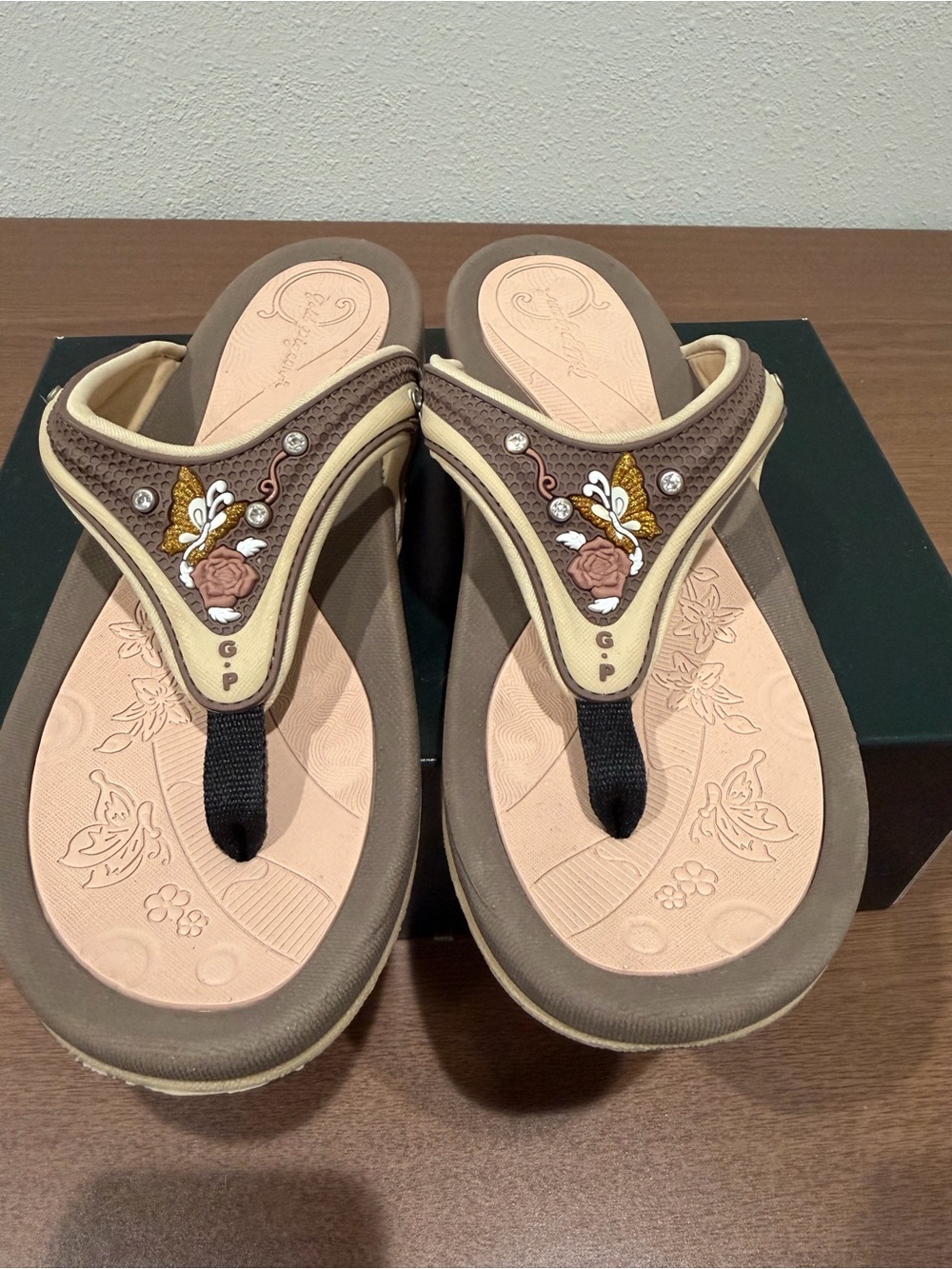 Gold Pigeon Floral Butterfly Comfort Sandals  Size: Women’s 8